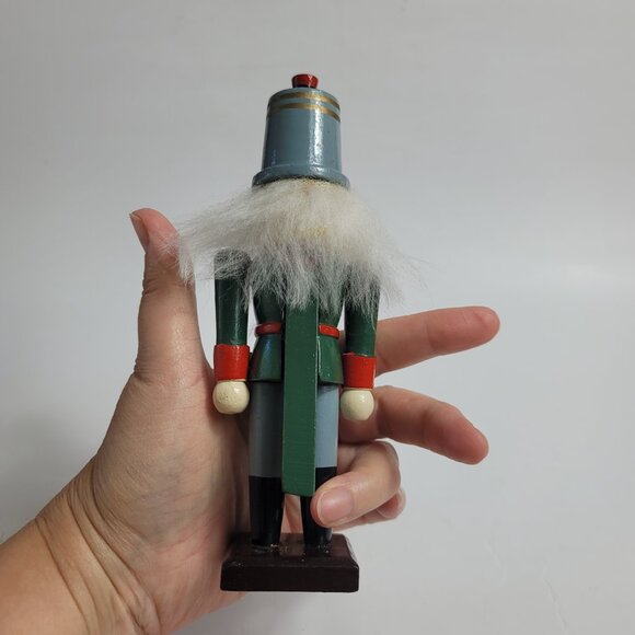 Vintage Santa's Workbench Nutcracker Toy Soldier Green & Red Uniform Gray Hat - Picture 11 of 12